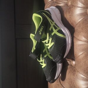 Asics Boys Sneakers NWOT